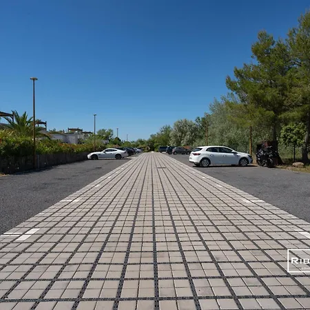 Riboleys - T3 A 400m De La Avec Piscine Villa *