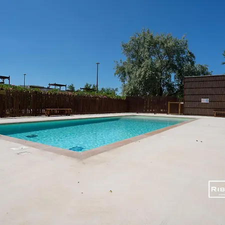 Villa Riboleys - T3 A 400m De La Avec Piscine *