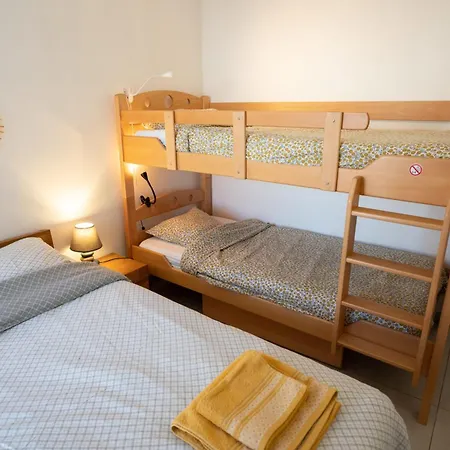 Villa Riboleys - T3 A 400m De La Avec Piscine Vias