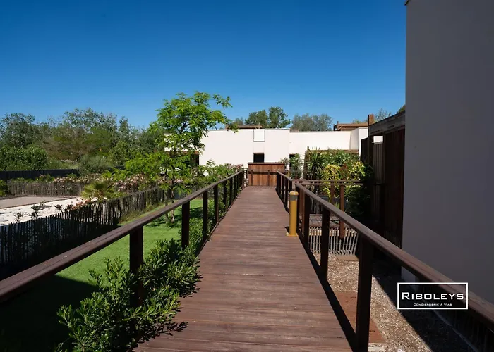 Villa T3 à 400m De La Avec Piscine Vias